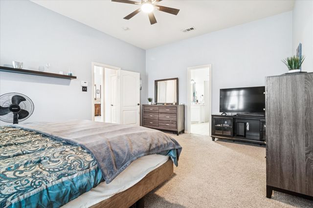 1009 Raleigh Path Road, Denton, TX 76208