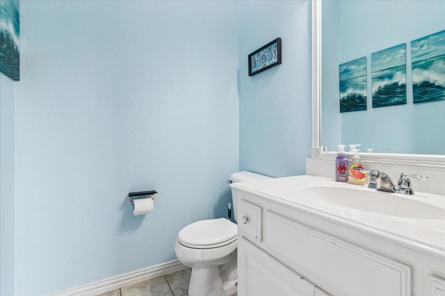 1009 Raleigh Path Road, Denton, TX 76208