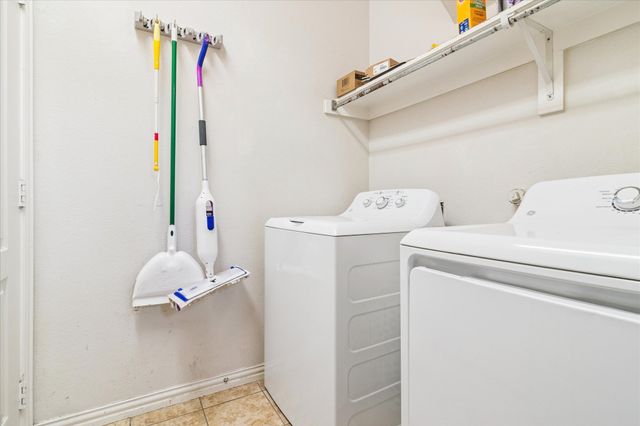 1009 Raleigh Path Road, Denton, TX 76208