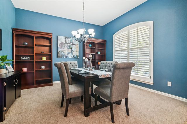 1009 Raleigh Path Road, Denton, TX 76208