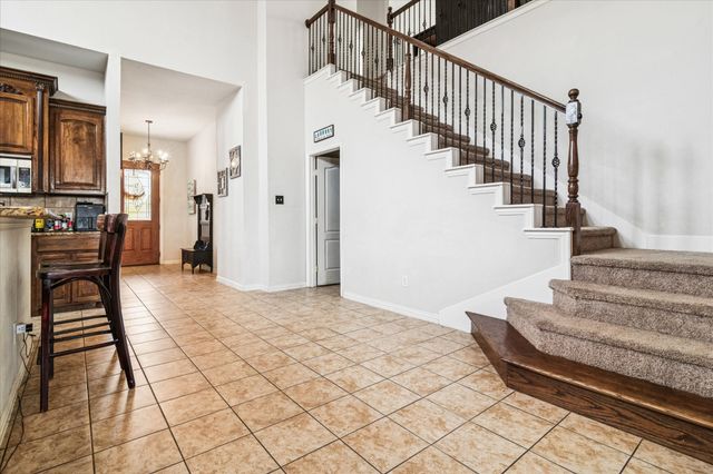 1009 Raleigh Path Road, Denton, TX 76208