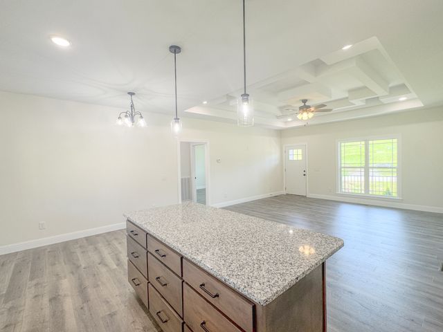 480 Bridle Path Ln, Hartsville, TN 37074