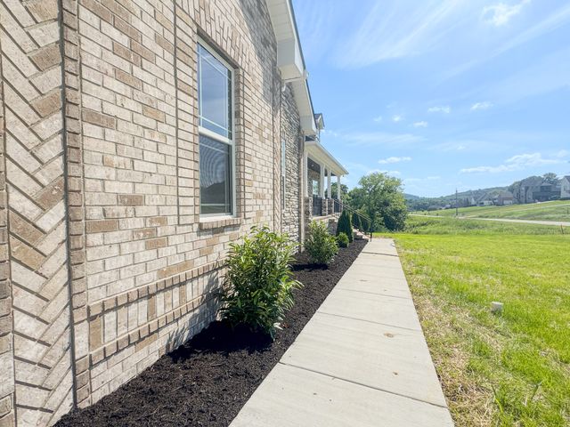 480 Bridle Path Ln, Hartsville, TN 37074
