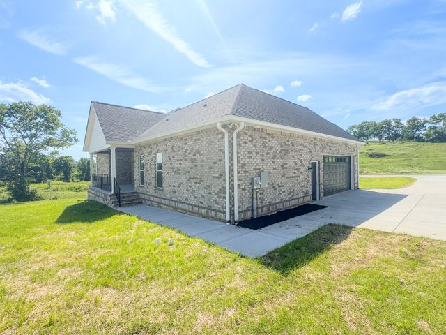 480 Bridle Path Ln, Hartsville, TN 37074