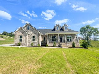 480 Bridle Path Ln, Hartsville, TN 37074