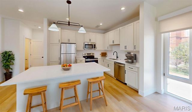 1401 Tower Grove Avenue 2B, St Louis, MO 63110
