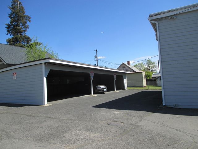 547 E Fairview Ave, Spokane, WA 99207