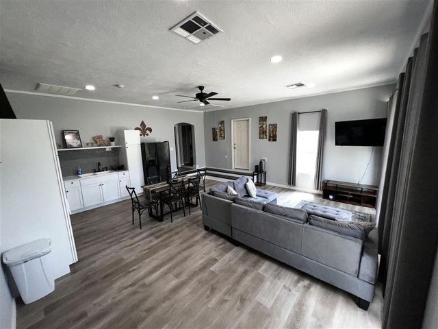 2360 Royal Oak Lane, Sulphur, LA 70663