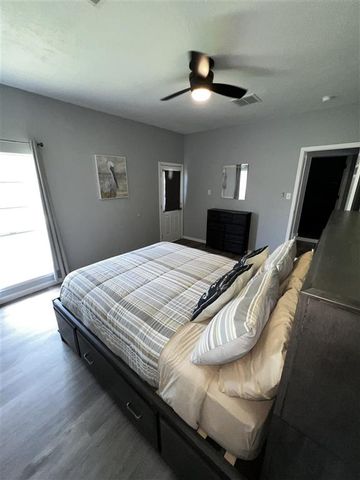 2360 Royal Oak Lane, Sulphur, LA 70663