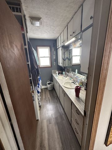 708 N Washington Street, Pleasantville, IA 50225