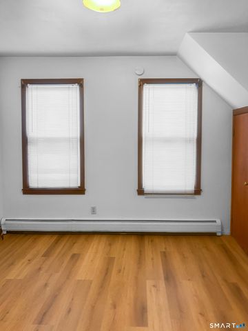 532 Carroll Avenue 2, Bridgeport, CT 06607