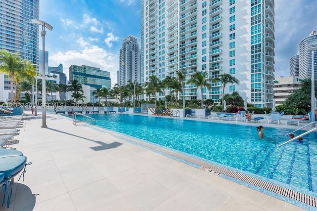 950 Brickell Bay Dr 2208, Miami, FL 33131