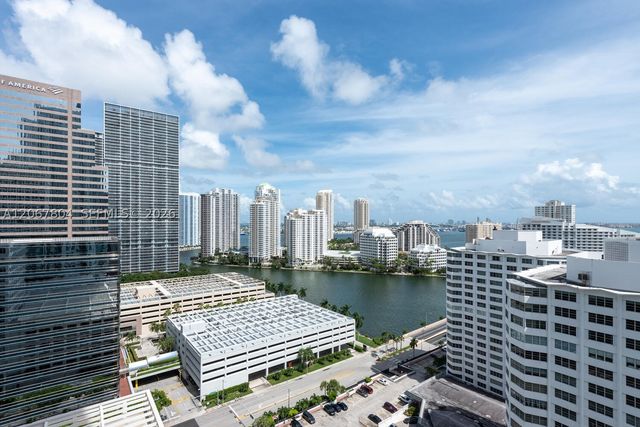 950 Brickell Bay Dr 2208, Miami, FL 33131