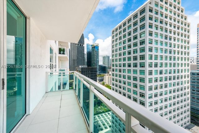 950 Brickell Bay Dr 2208, Miami, FL 33131