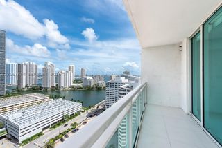 950 Brickell Bay Dr 2208, Miami, FL 33131