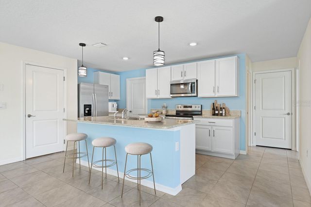 16555 MOSAIC OAR DRIVE, Wimauma, FL 33598