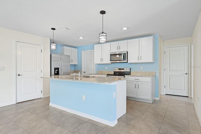 16555 MOSAIC OAR DRIVE, Wimauma, FL 33598
