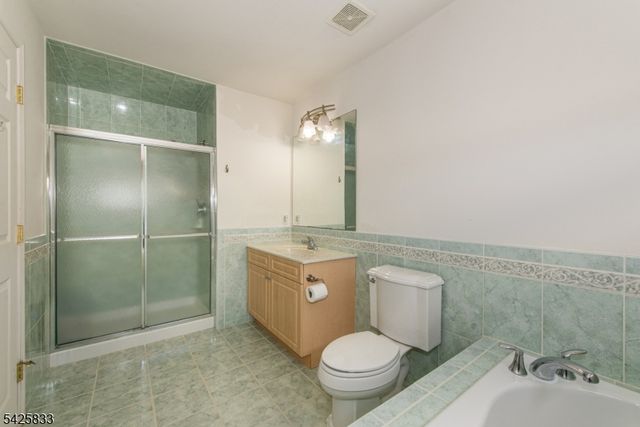 17 Nicole Lane, Parsippany-troy Hills Twp., NJ 07054