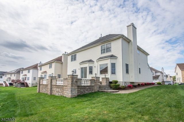 17 Nicole Lane, Parsippany-troy Hills Twp., NJ 07054