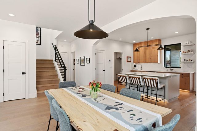 2643 NW Waymaker Court, Bend, OR 97703