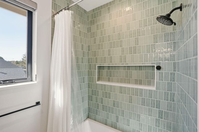 2643 NW Waymaker Court, Bend, OR 97703