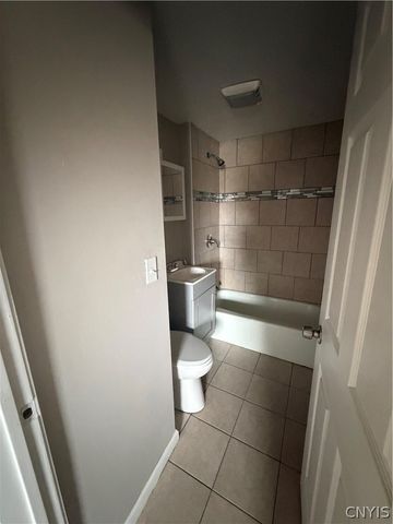 214-1 Rowland Street, Syracuse, NY 13204