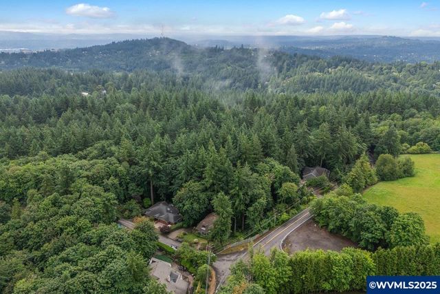 906 SW Skyline Bl, Portland, OR 97221