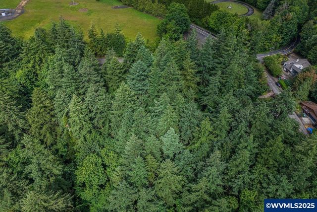 906 SW Skyline Bl, Portland, OR 97221