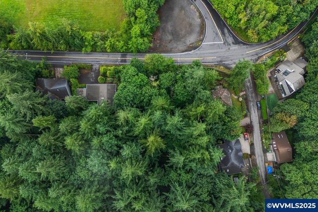 906 SW Skyline Bl, Portland, OR 97221