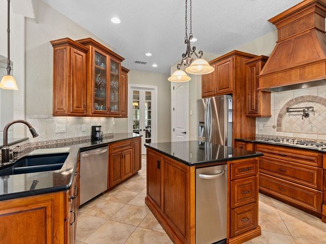 181 Highland Meadows, Bandera, TX 78003