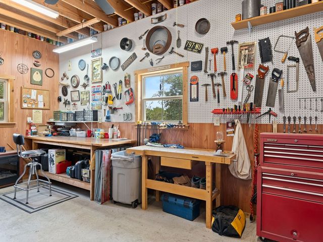 181 Highland Meadows, Bandera, TX 78003