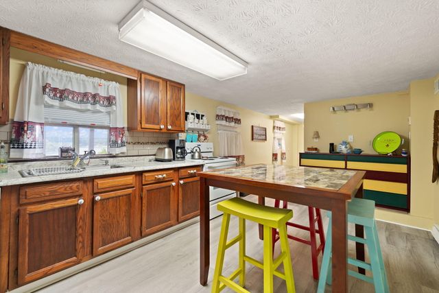 27 Waterworks Drive, Somerset, KY 42503