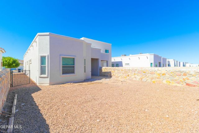 14989 Eddie Mullens Court B, El Paso, TX 79938