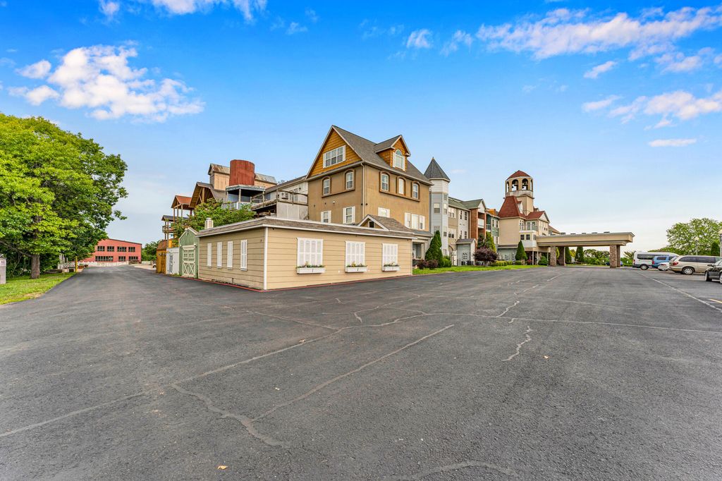 180 Grace Chapel Rd, 317, Blue Eye, MO 65611