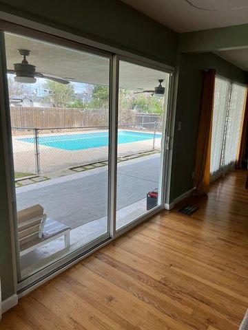 172 W Scott Avenue, Fresno, CA 93704