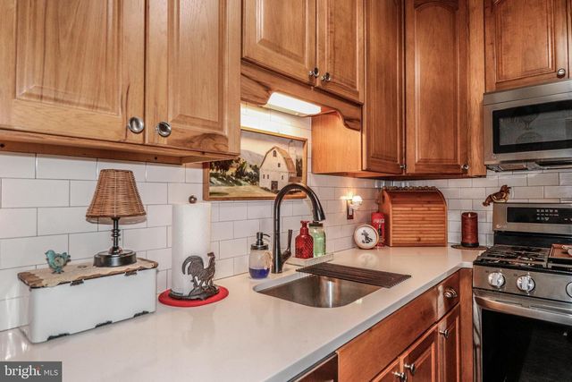 111 BLUEBELL DR, Jackson, NJ 08527