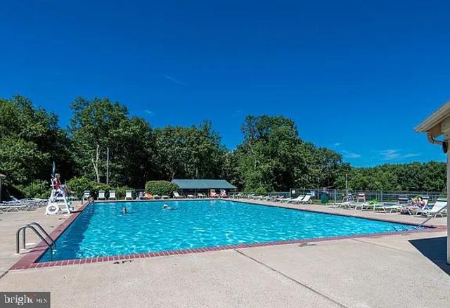 111 BLUEBELL DR, Jackson, NJ 08527