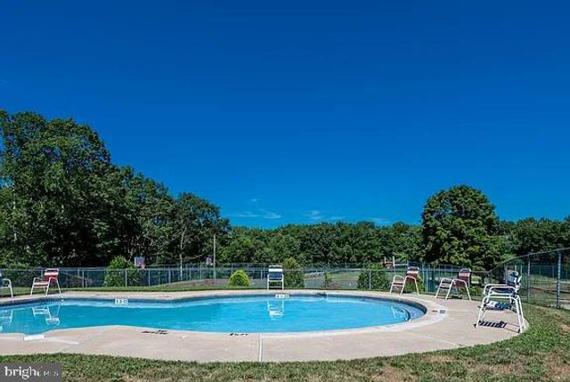 111 BLUEBELL DR, Jackson, NJ 08527