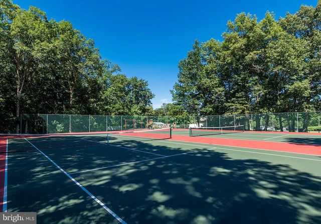 111 BLUEBELL DR, Jackson, NJ 08527