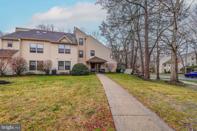 111 BLUEBELL DR, Jackson, NJ 08527