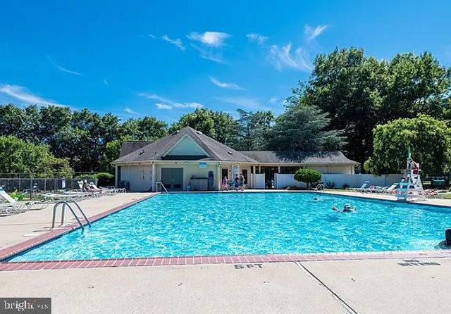 111 BLUEBELL DR, Jackson, NJ 08527
