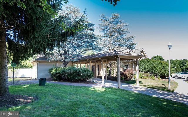 111 BLUEBELL DR, Jackson, NJ 08527