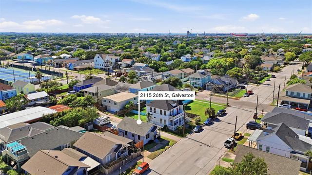 2115 26th Street, Galveston, TX 77550