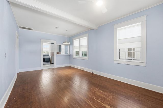 2115 26th Street, Galveston, TX 77550