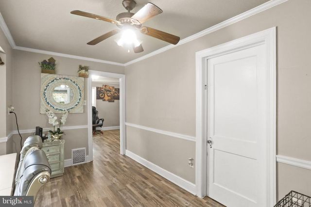1053 E KING ST, York, PA 17403