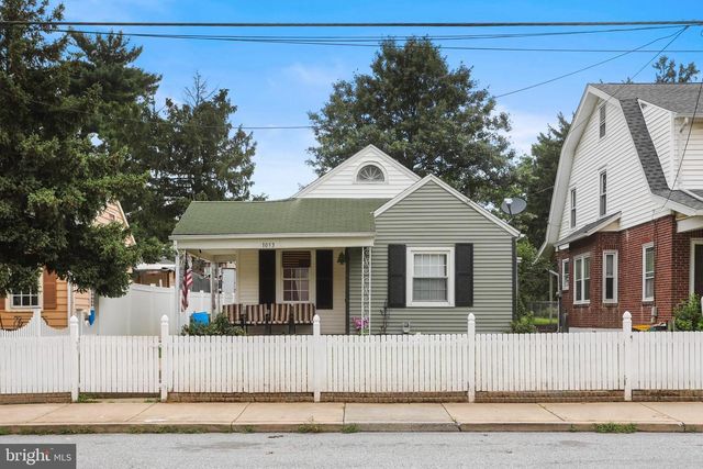 1053 E KING ST, York, PA 17403