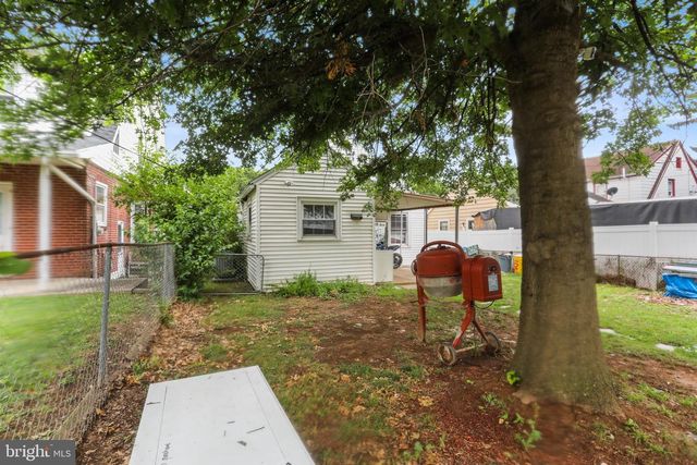 1053 E KING ST, York, PA 17403
