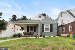 1053 E KING ST, York, PA 17403