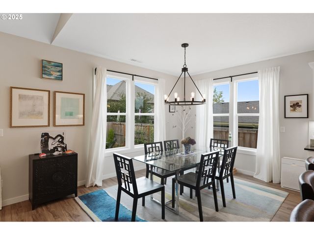 1408 PRINCETON Ave, Silverton, OR 97381