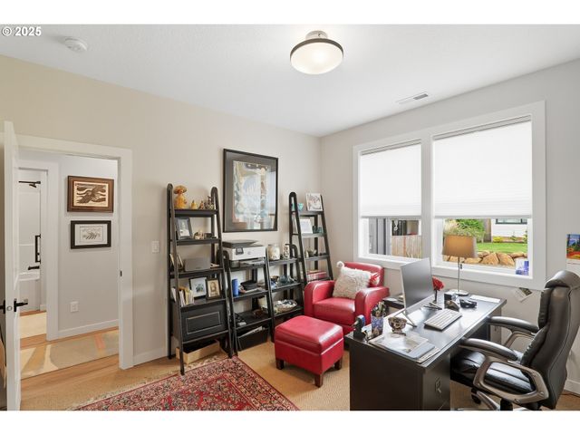 1408 PRINCETON Ave, Silverton, OR 97381